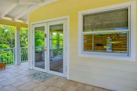 894 Ellen Drive Key Largo FL 33037
