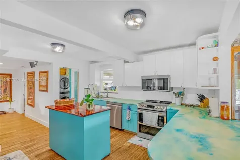 894 Ellen Drive Key Largo FL 33037