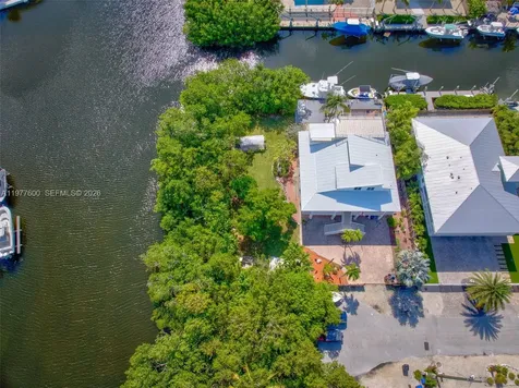 894 Ellen Drive Key Largo FL 33037