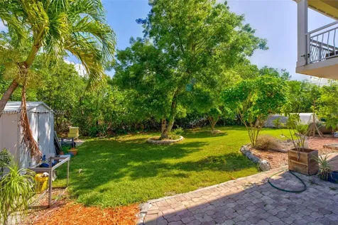 894 Ellen Drive Key Largo FL 33037