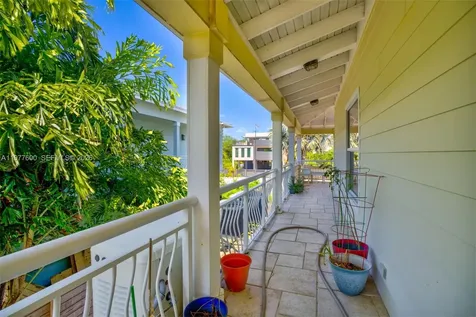 894 Ellen Drive Key Largo FL 33037