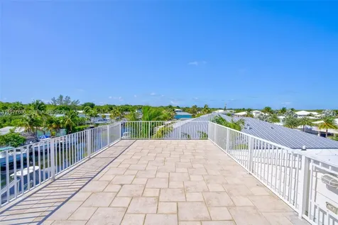 894 Ellen Drive Key Largo FL 33037