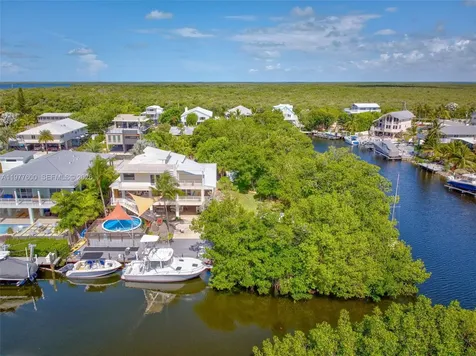894 Ellen Drive Key Largo FL 33037