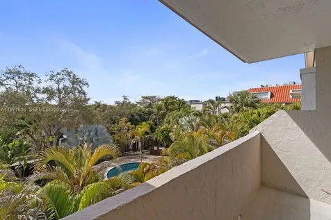 6902 N Kendall Drive Pinecrest FL 33156