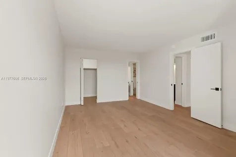 6902 N Kendall Drive Pinecrest FL 33156