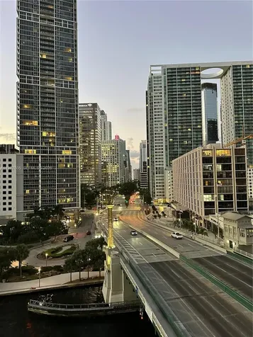 200 S Biscayne Boulevard Way Miami FL 33131