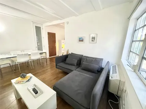 439 15th Street Miami Beach FL 33139