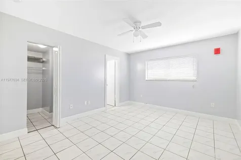 5400 W 21st Court Hialeah FL 33016