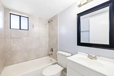 5400 W 21st Court Hialeah FL 33016