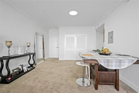 401 69th Street Miami Beach FL 33141