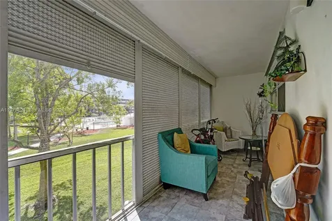 4650 Washington Street Hollywood FL 33021