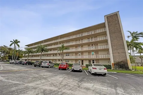 4650 Washington Street Hollywood FL 33021