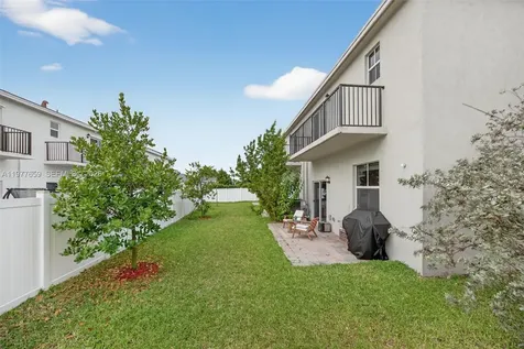 826 SE 17th Street Homestead FL 33034