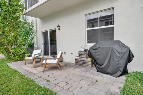 826 SE 17th Street Homestead FL 33034