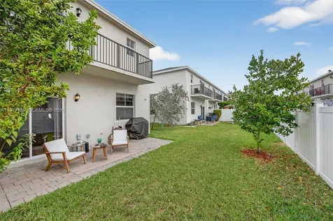 826 SE 17th Street Homestead FL 33034