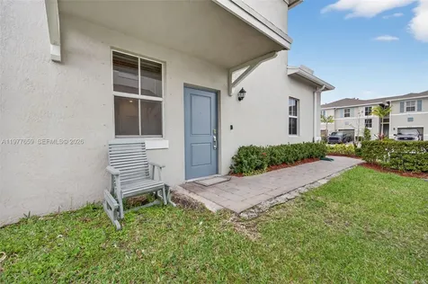 826 SE 17th Street Homestead FL 33034