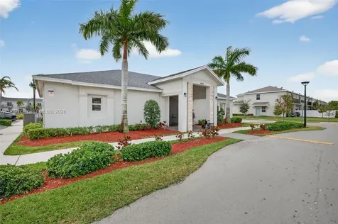 826 SE 17th Street Homestead FL 33034