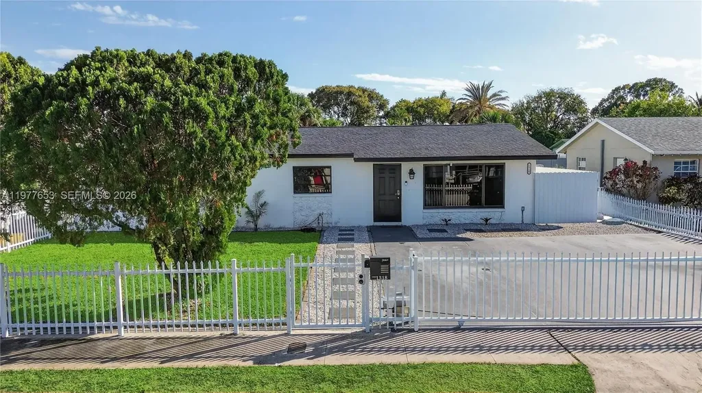 1318 13th Street West Palm Beach FL 33401