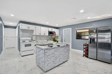 1318 13th Street West Palm Beach FL 33401