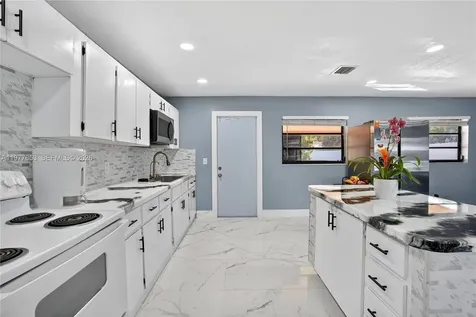 1318 13th Street West Palm Beach FL 33401
