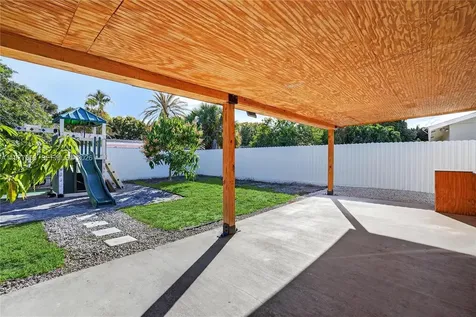 1318 13th Street West Palm Beach FL 33401