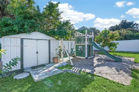 1318 13th Street West Palm Beach FL 33401