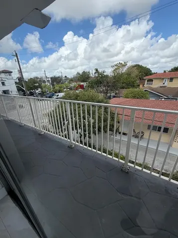3211 W Flagler Street Miami FL 33135