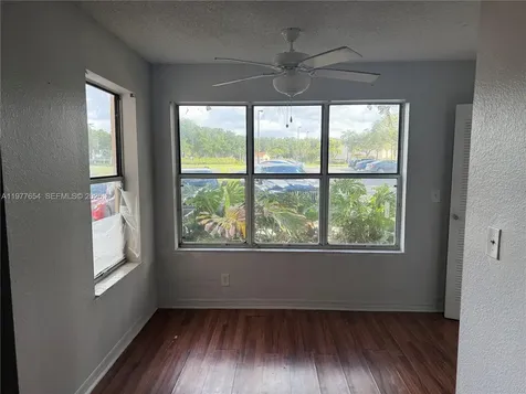 3320 N Pinewalk Drive N Margate FL 33063