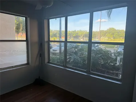 3320 N Pinewalk Drive N Margate FL 33063