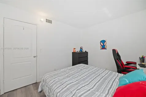 835 Twin Lakes Drive Coral Springs FL 33071