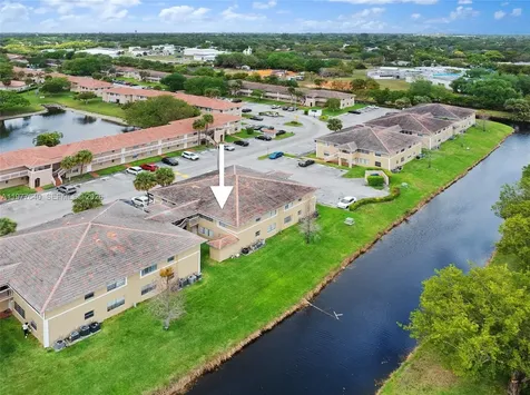 835 Twin Lakes Drive Coral Springs FL 33071