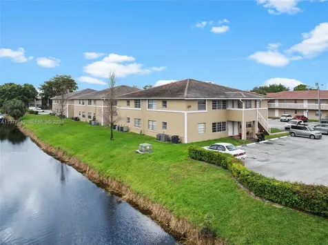 835 Twin Lakes Drive Coral Springs FL 33071