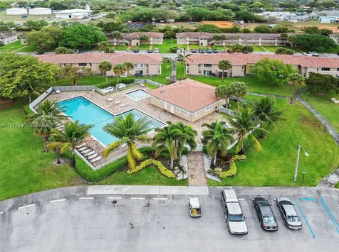 835 Twin Lakes Drive Coral Springs FL 33071