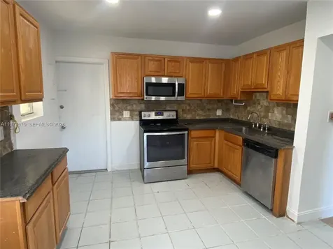894 NW 108th Street Miami FL 33168