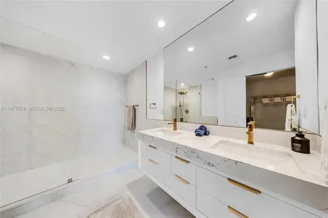 7910 Harbor Island Drive North Bay Village FL 33141