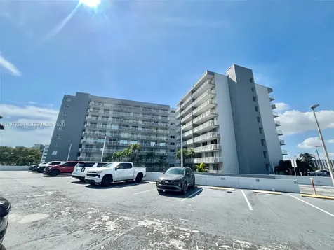 1800 NW 24th Avenue Miami FL 33125