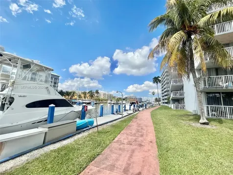 1800 NW 24th Avenue Miami FL 33125