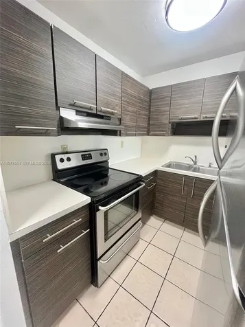 1800 NW 24th Avenue Miami FL 33125