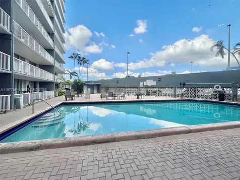1800 NW 24th Avenue Miami FL 33125
