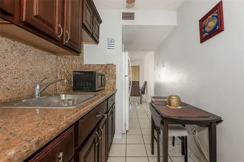 2000 Biarritz Drive Miami Beach FL 33141