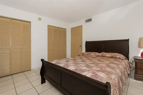 2000 Biarritz Drive Miami Beach FL 33141
