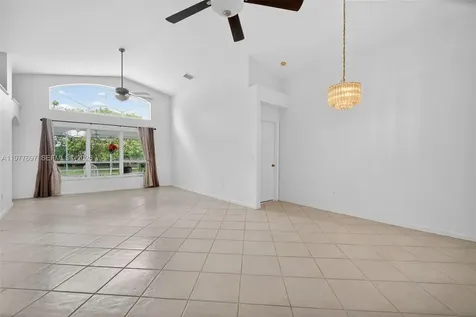 10624 Plainview Circle Boca Raton FL 33498