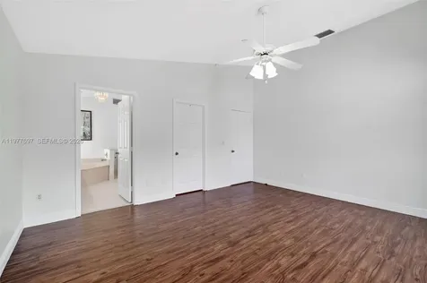 10624 Plainview Circle Boca Raton FL 33498