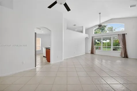 10624 Plainview Circle Boca Raton FL 33498