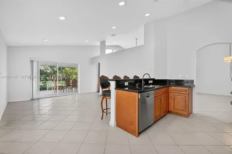 10624 Plainview Circle Boca Raton FL 33498