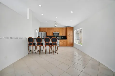 10624 Plainview Circle Boca Raton FL 33498