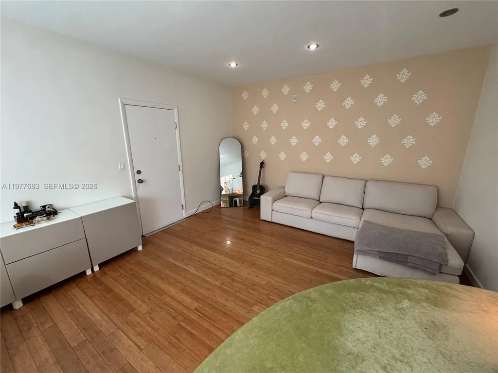 815 Euclid Avenue Miami Beach FL 33139