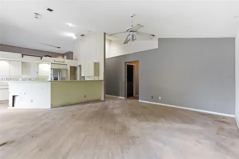 10784 Avenida Santa Ana Boca Raton FL 33498