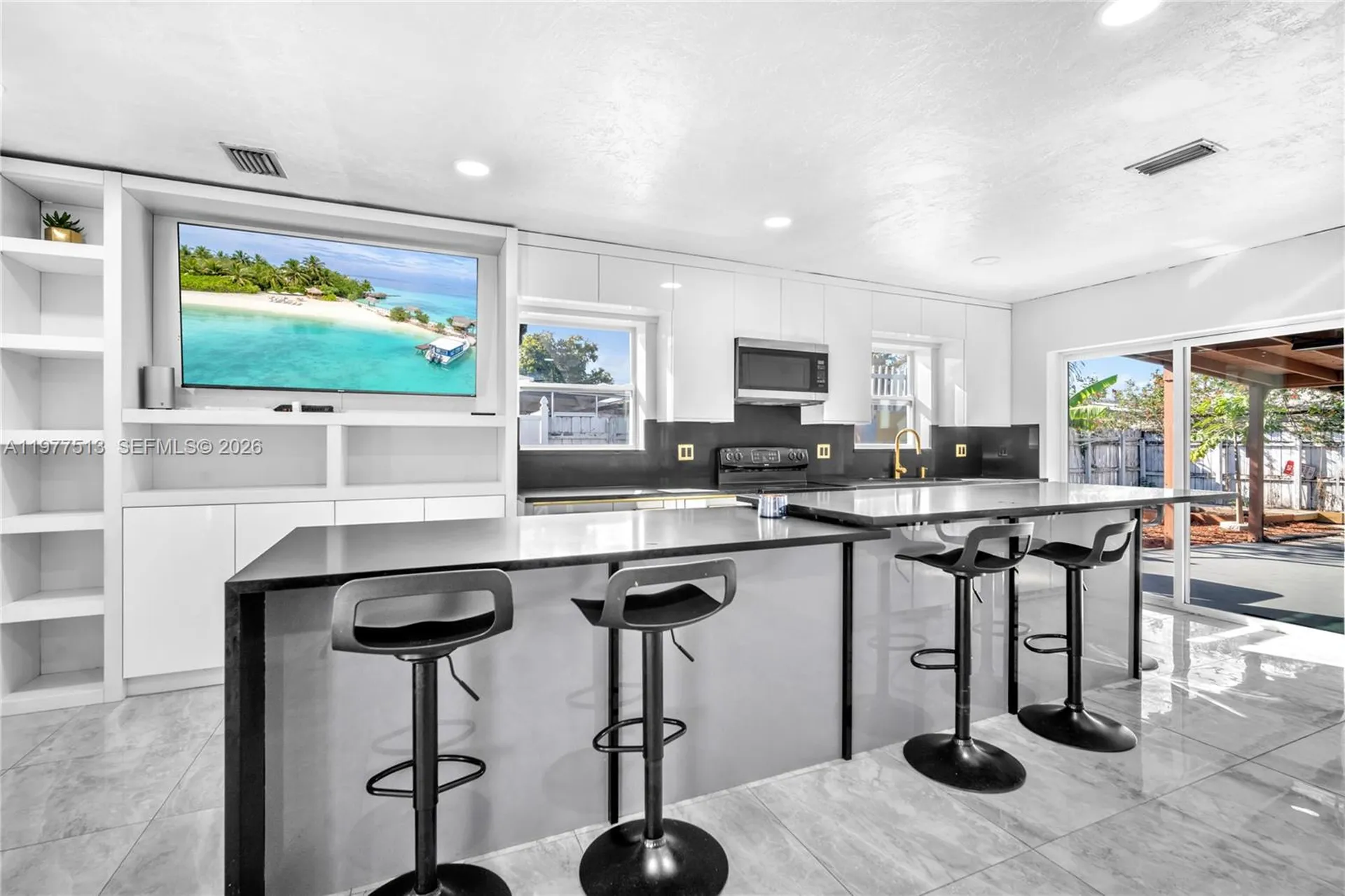 7151 Taft Street Hollywood FL 33024