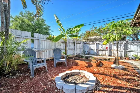 7151 Taft Street Hollywood FL 33024